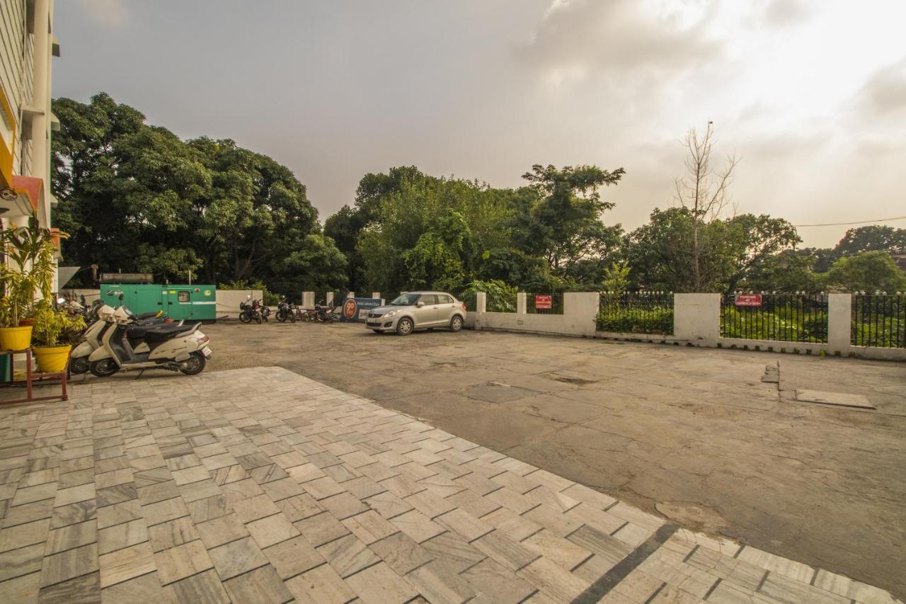 Wow Stayz2 Hotel Jahanvi Dale Haridwār Exterior foto
